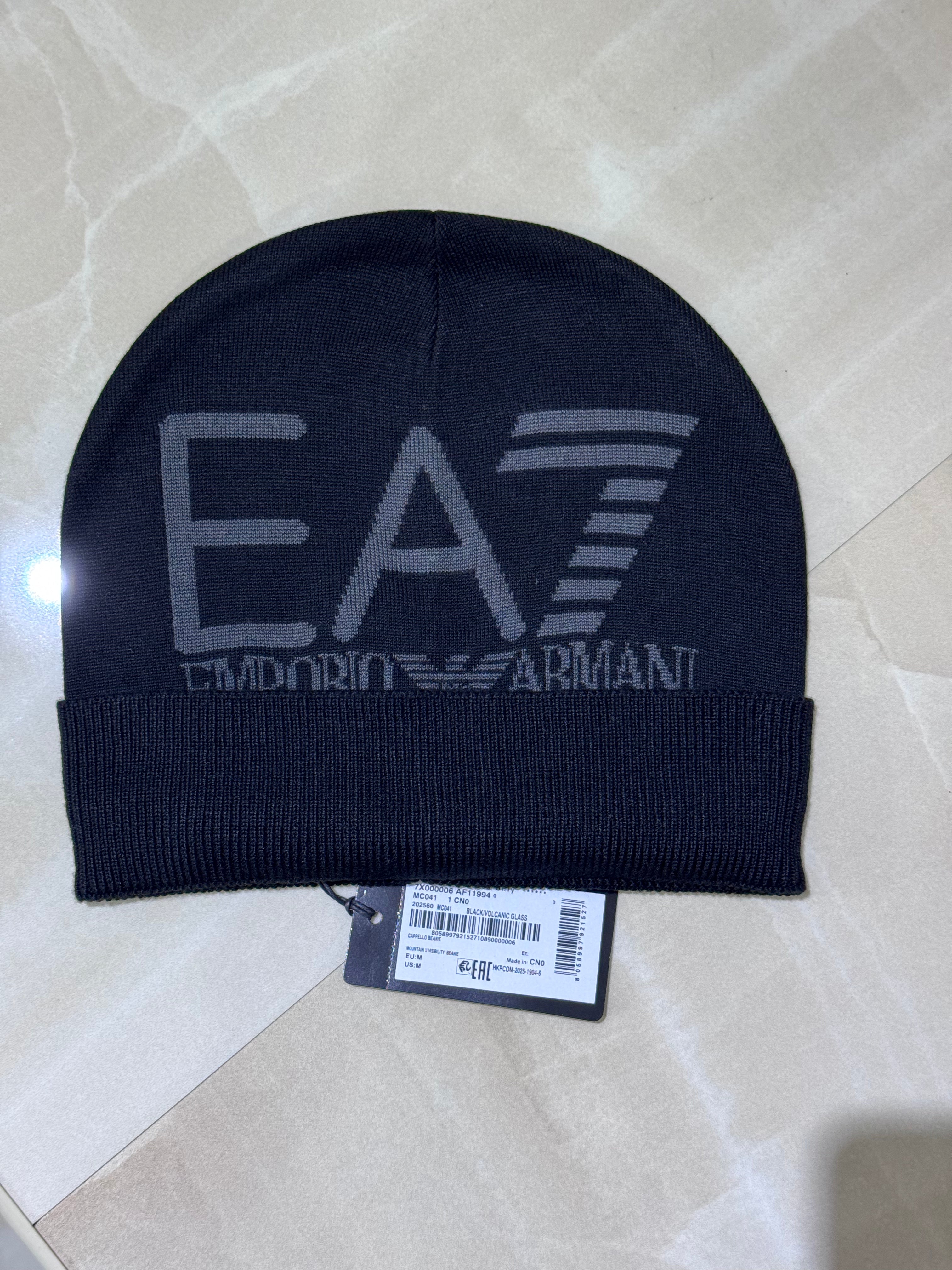 cappello EA7
