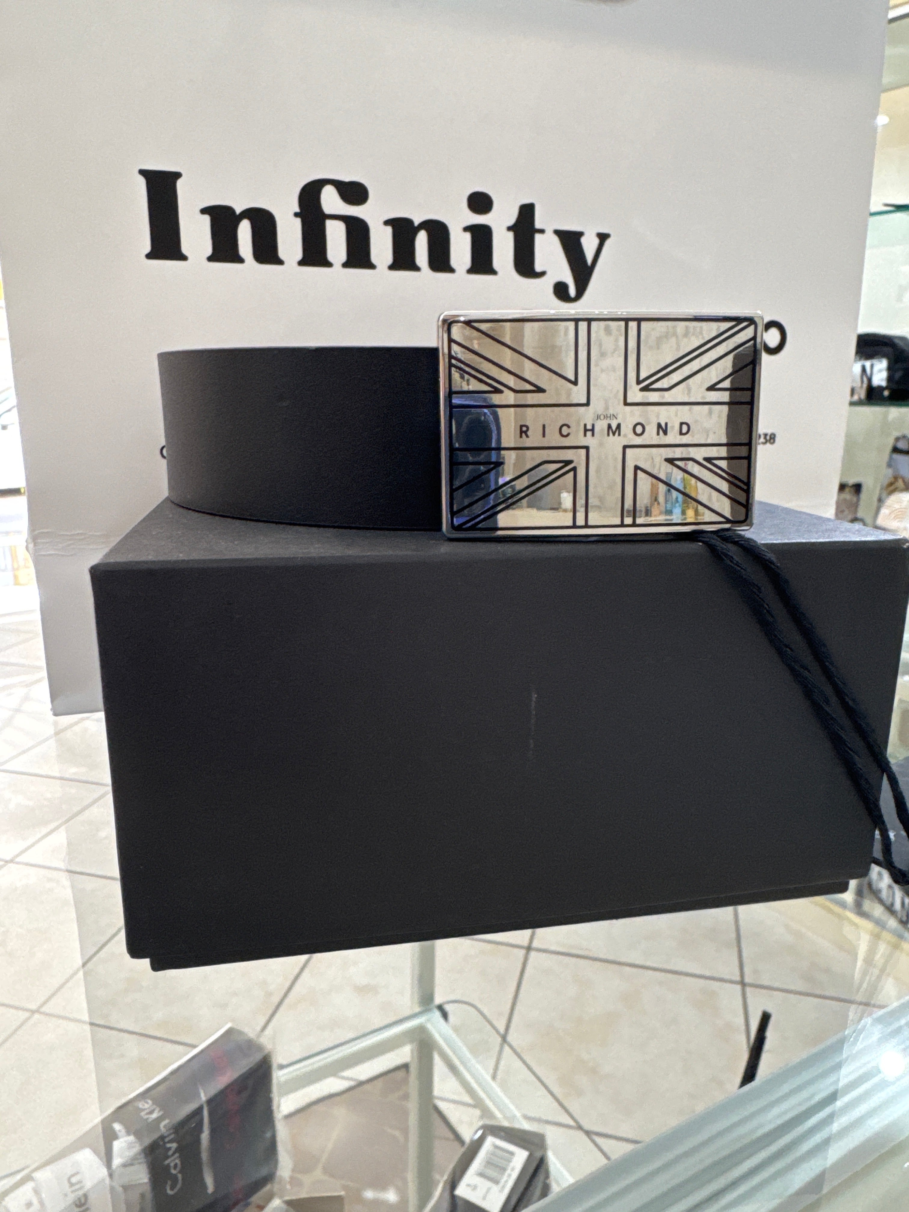 Cintura Jonh Richmond