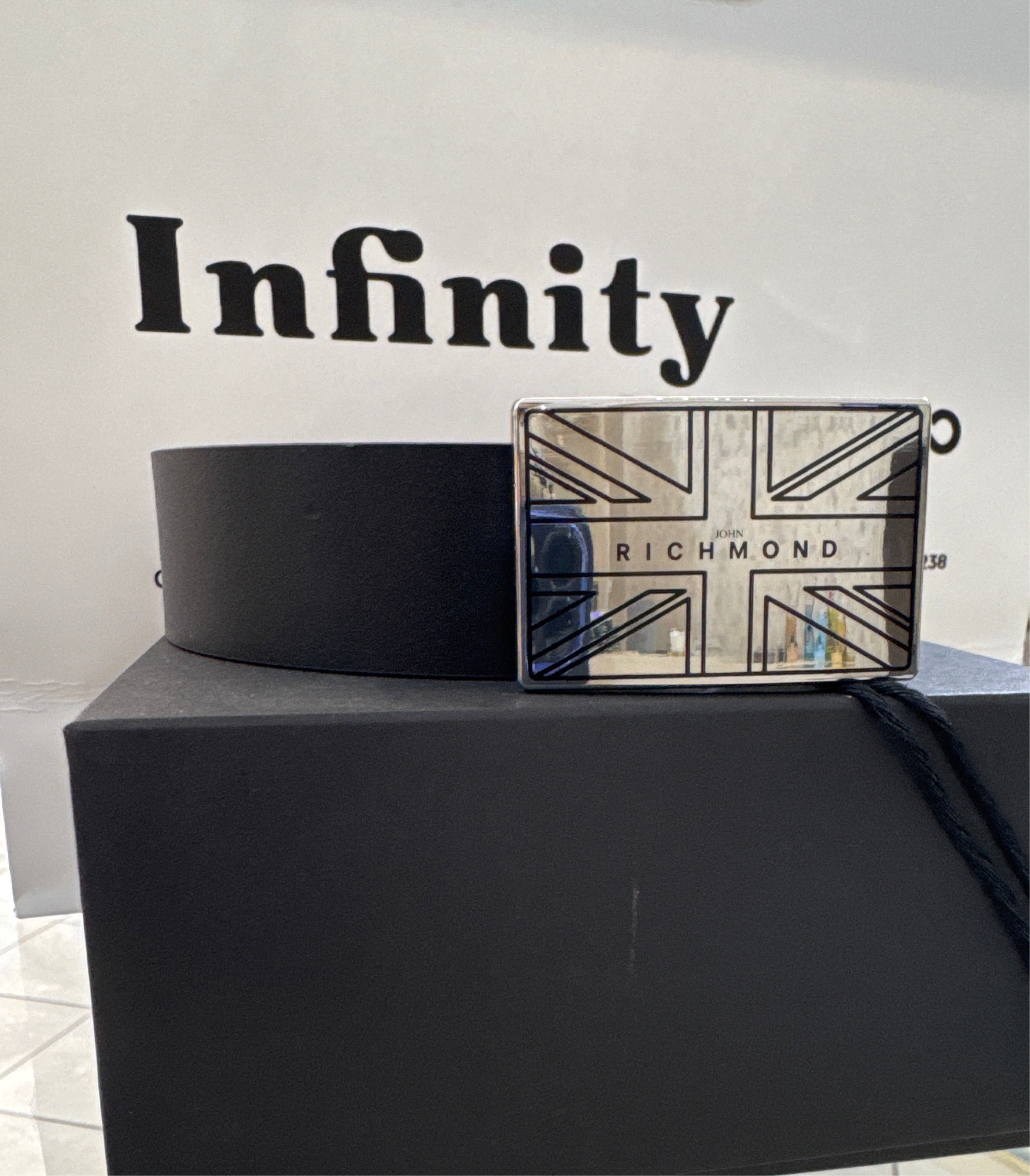 Cintura Jonh Richmond